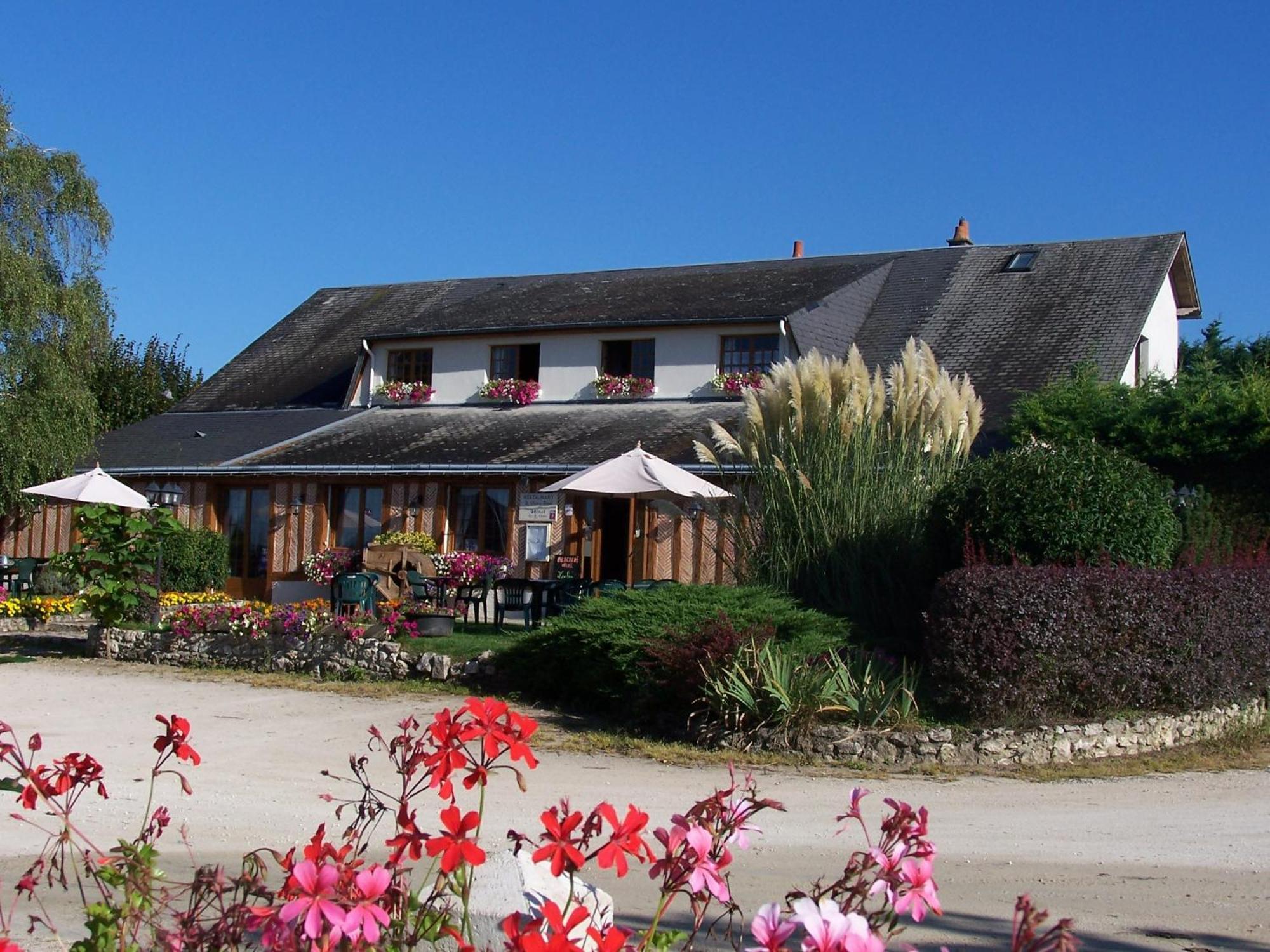 Logis Hotel Restaurant Le Vieux Fusil Soings-en-Sologne Екстериор снимка